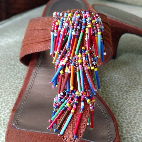 Impo raw silk, beaded sandals - Picture 5 of 5
